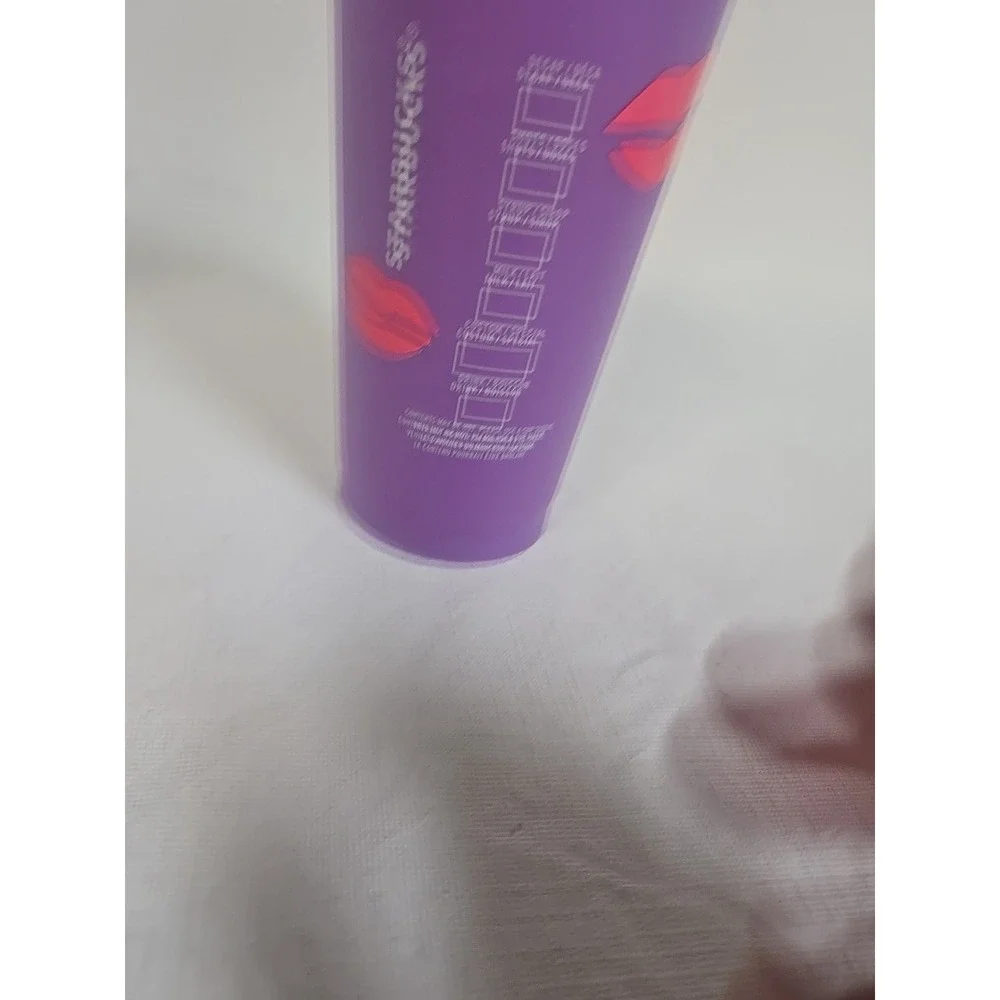 Starbucks Reusable‎ Valentines Kiss 2013 Color Change 16 Oz Cup With Lid Siren